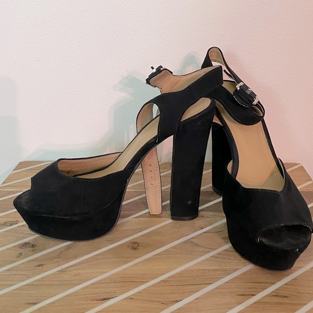 Candie’s Black Strappy Suede Heels